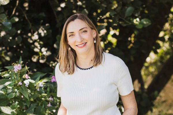 Photo of Molly Harris